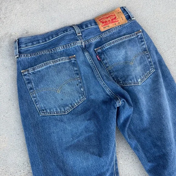 Levi's 501 93' Jeans Men's 32x30 Straight Leg Medium Wash Button Fly Cotton - Picture 7 of 11